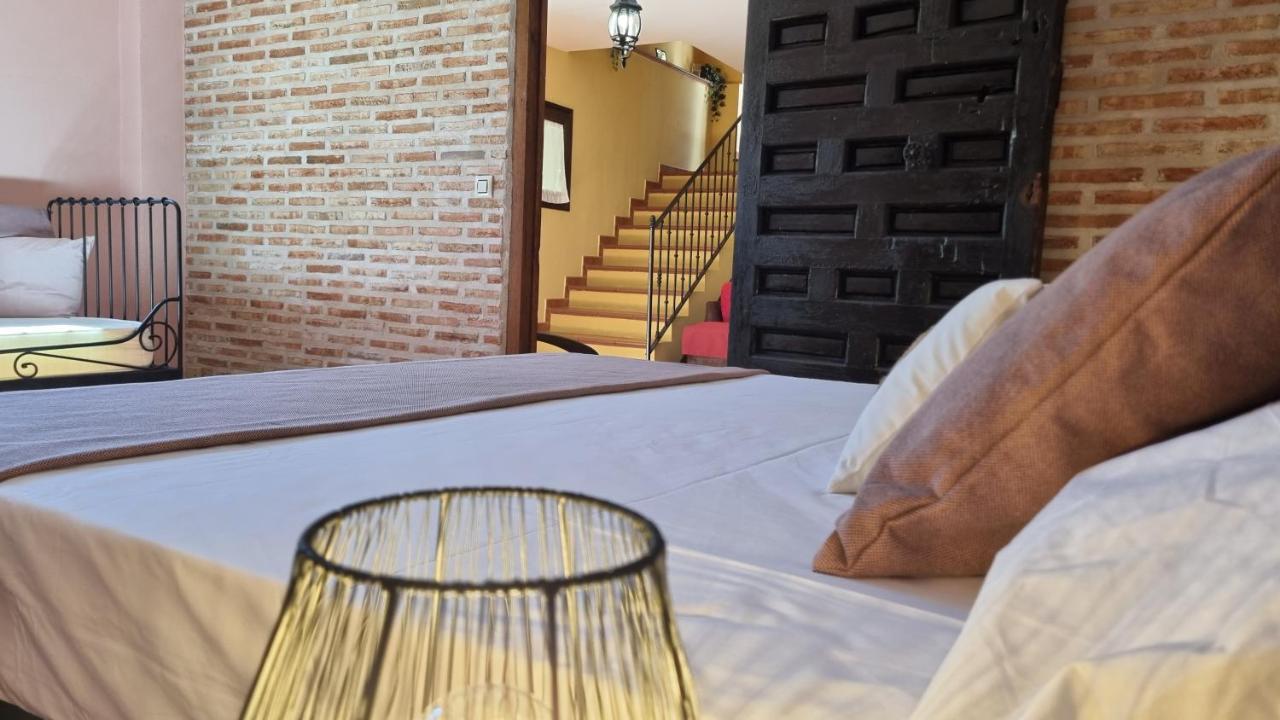 Casa Rural La Posada De Santa Teresa Pastrana Exterior foto